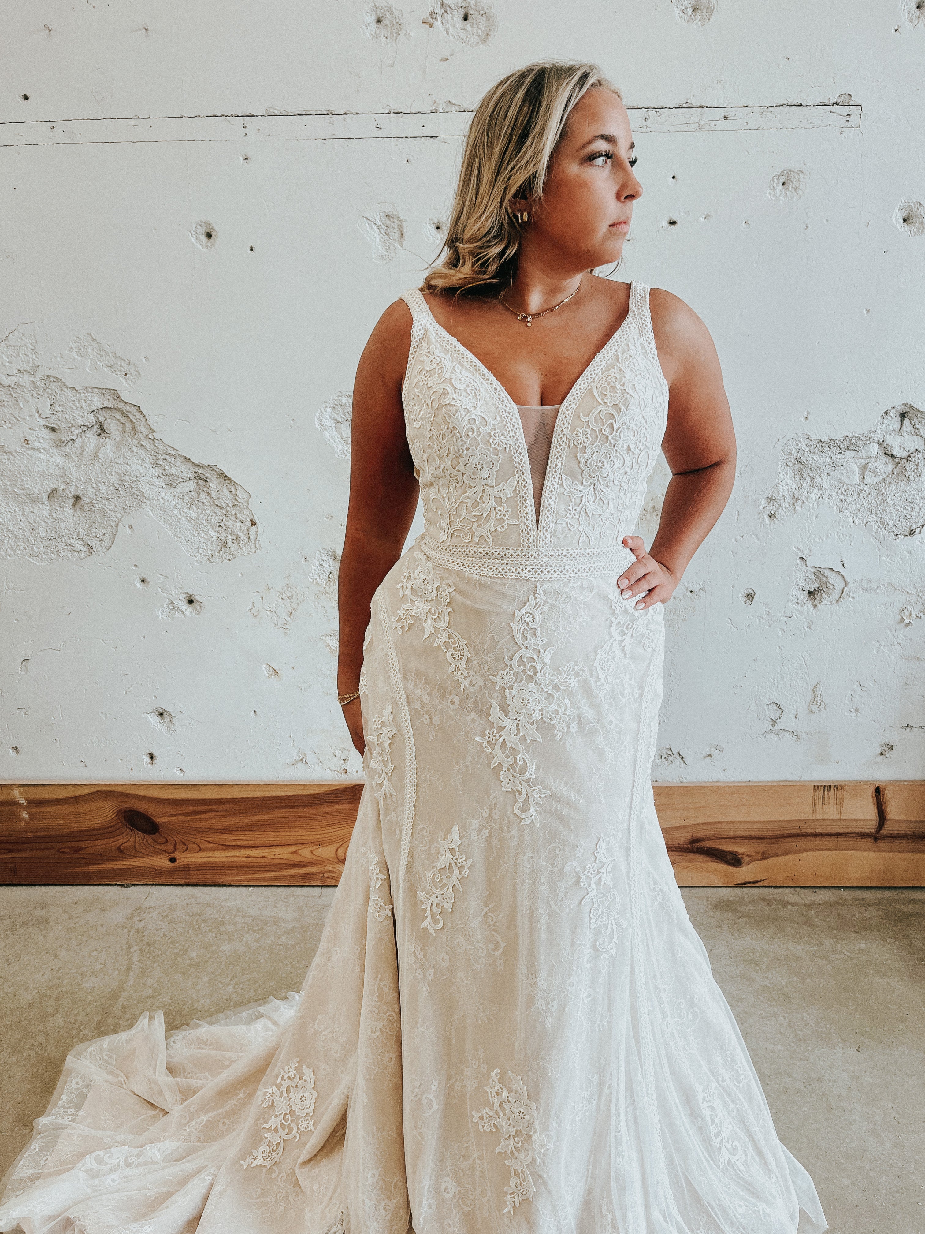 size 16 wedding dress